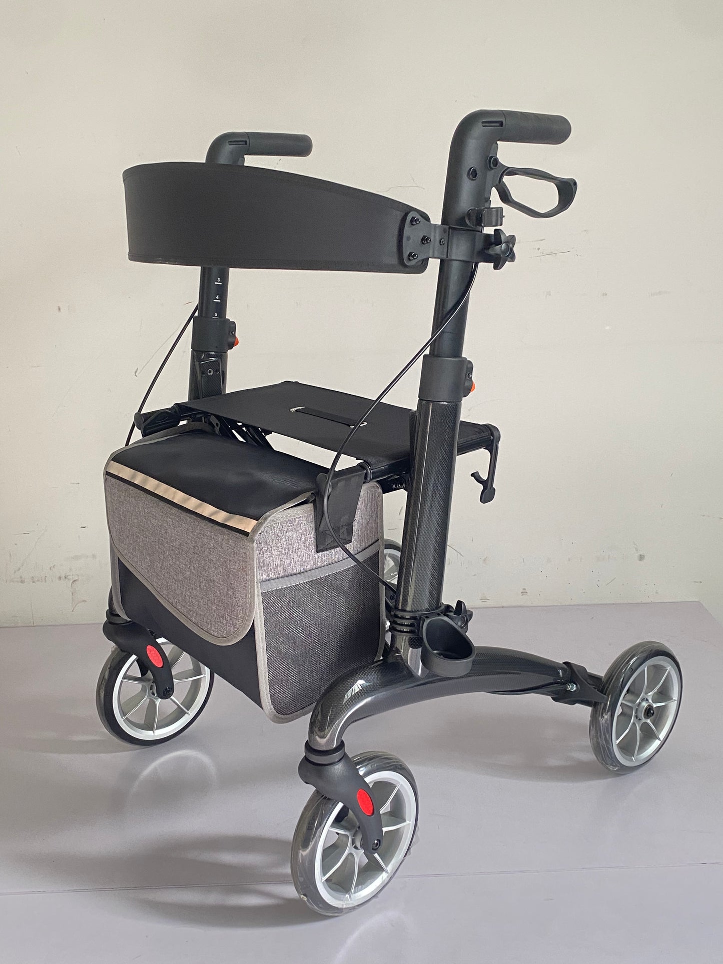 MN8890 Light Bariatric Carbon Fiber Rollator Folding Walker