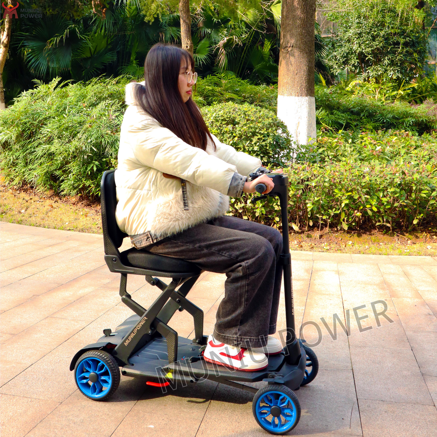 MNS2501 Ultra Lightweight Carbon Fiber Electric Mobility Scooter