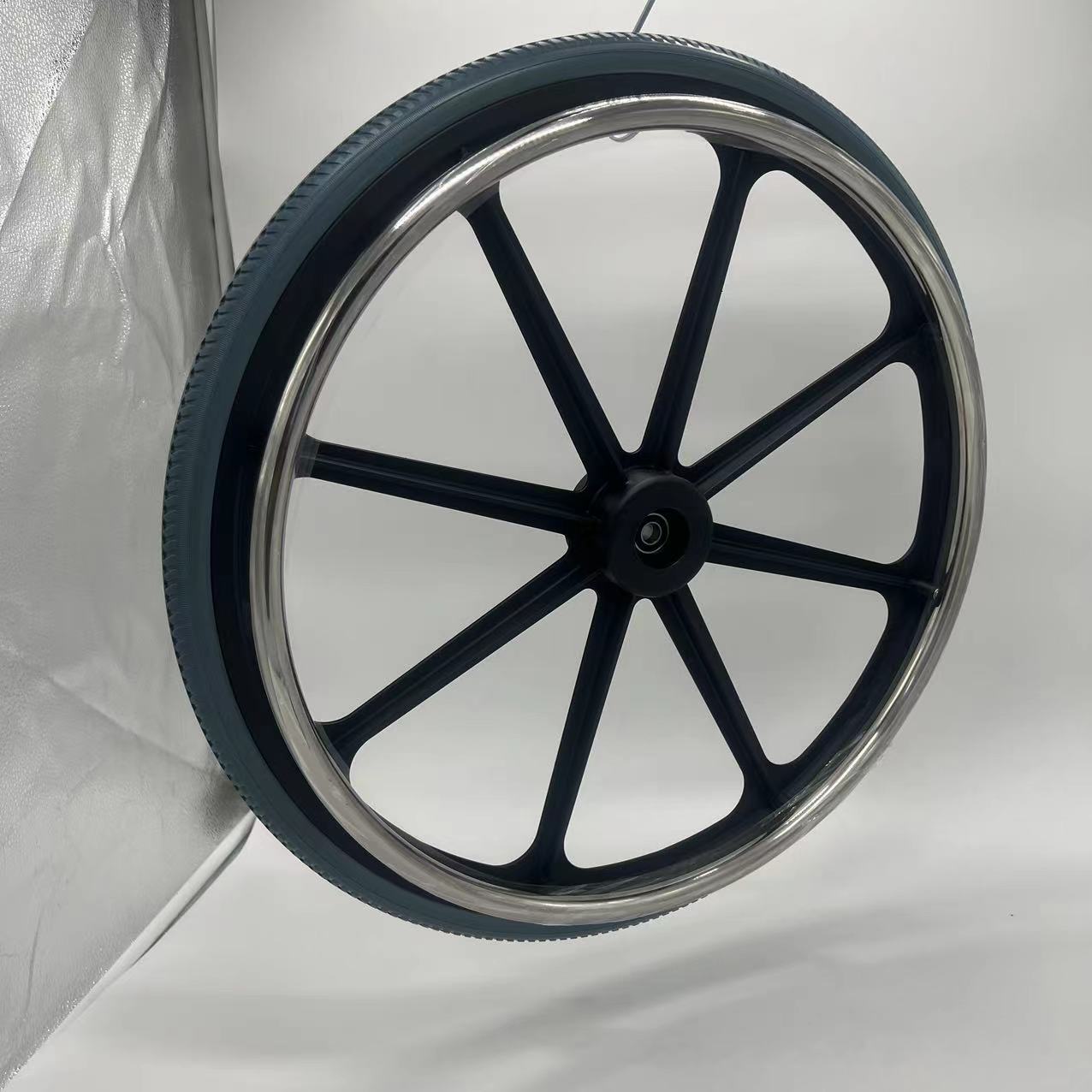 MN20-R8P 24 Inch Wheelchair Parts Rear Wheel