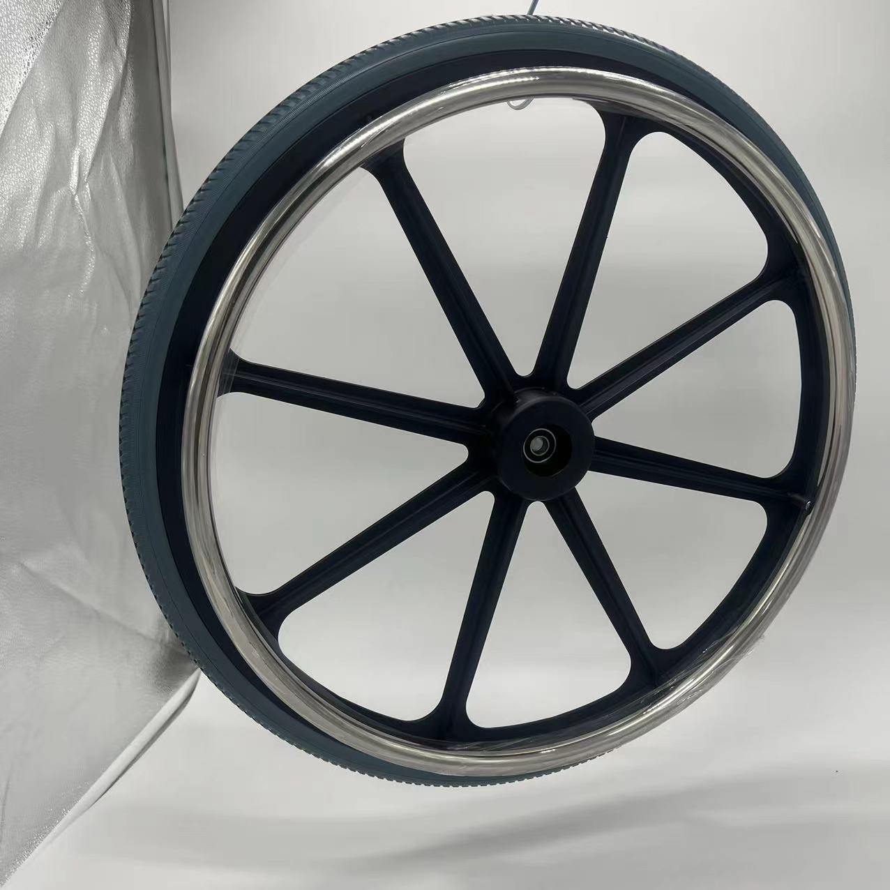 MN20-R8P 24 Inch Wheelchair Parts Rear Wheel