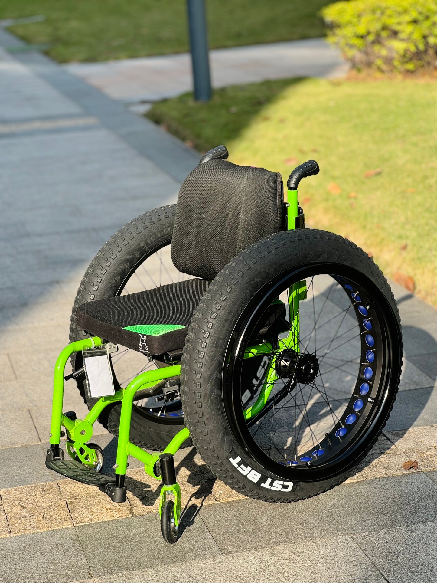 MN-BWR01 Wheelchair Parts 24 Inch Wheelchair Rear Wheel Beach Fat Tire for Wheelchair