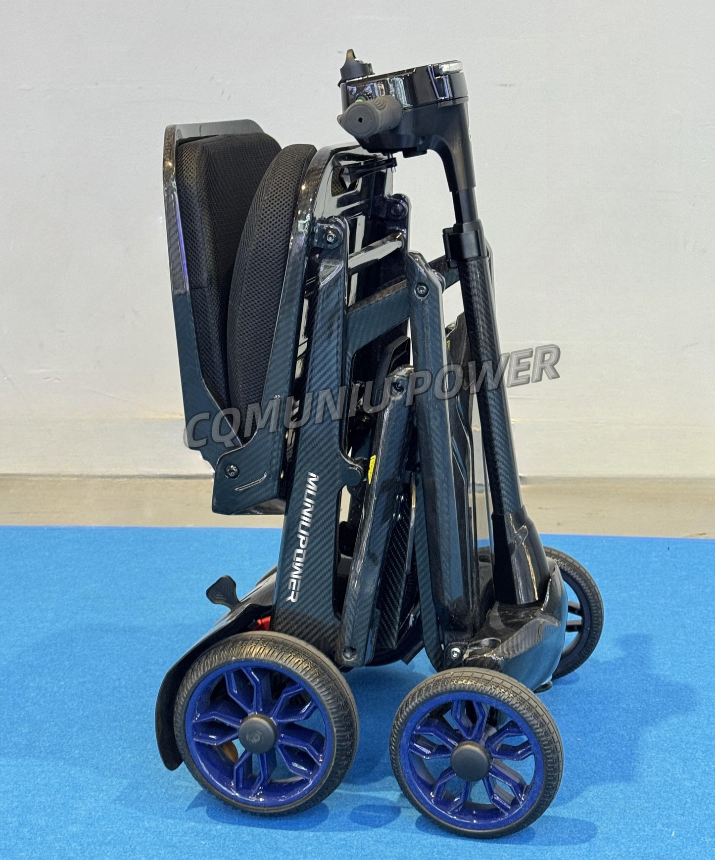 MNS2501 Lightweight Folding All Carbon Fiber Electric Mobility Scooter