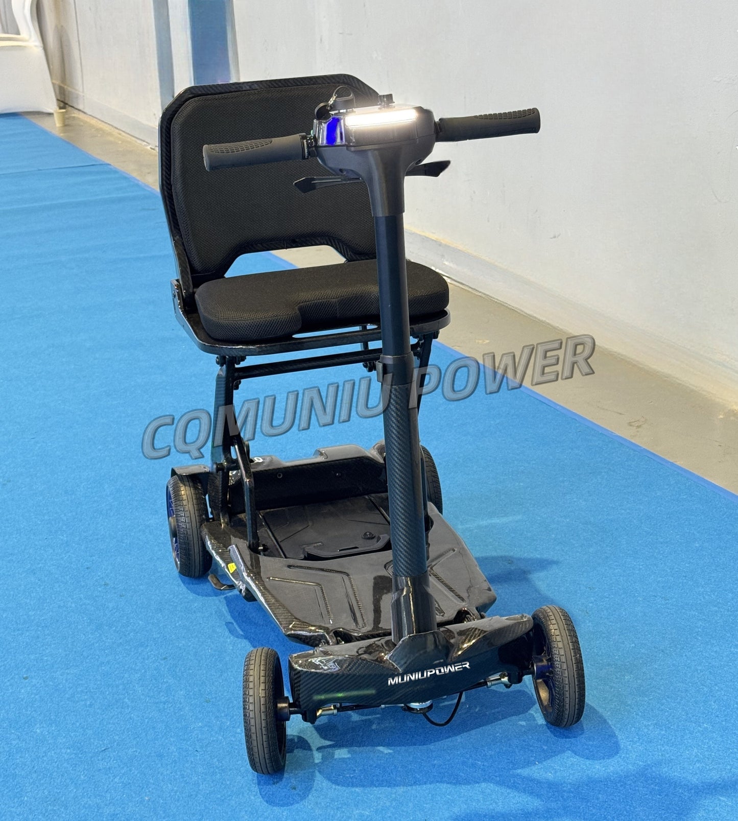 MNS2501 Lightweight Folding All Carbon Fiber Electric Mobility Scooter