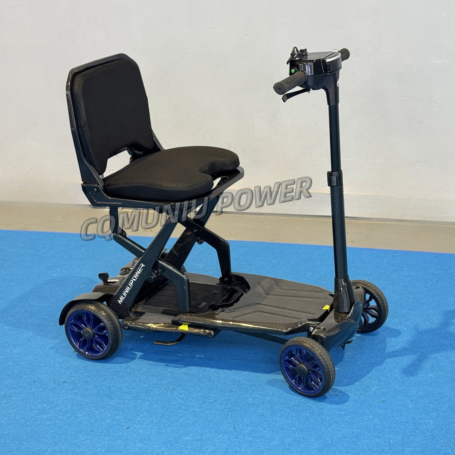 MNS2501 14.5kg Ultra Lightweight All Carbon Fiber Electric Mobility Scooter Folding Travel Handicapped Scooter for Disabled