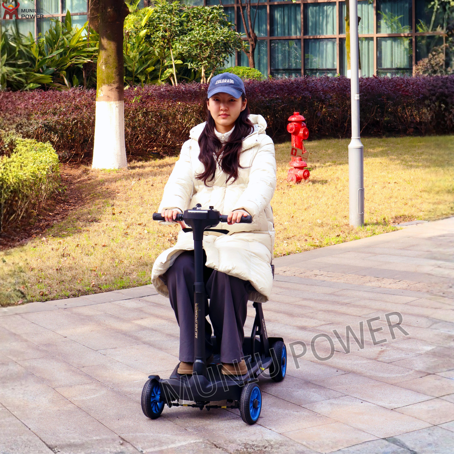 MNS2501 Ultra Lightweight Carbon Fiber Electric Mobility Scooter
