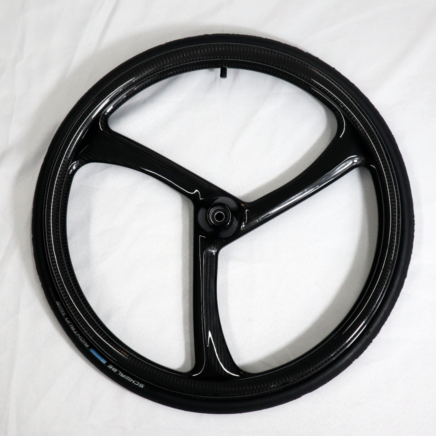 MN20-R7C Wheelchair Parts 24 Inch Carbon Fiber Manual Wheelchair Rear Wheel Tyre