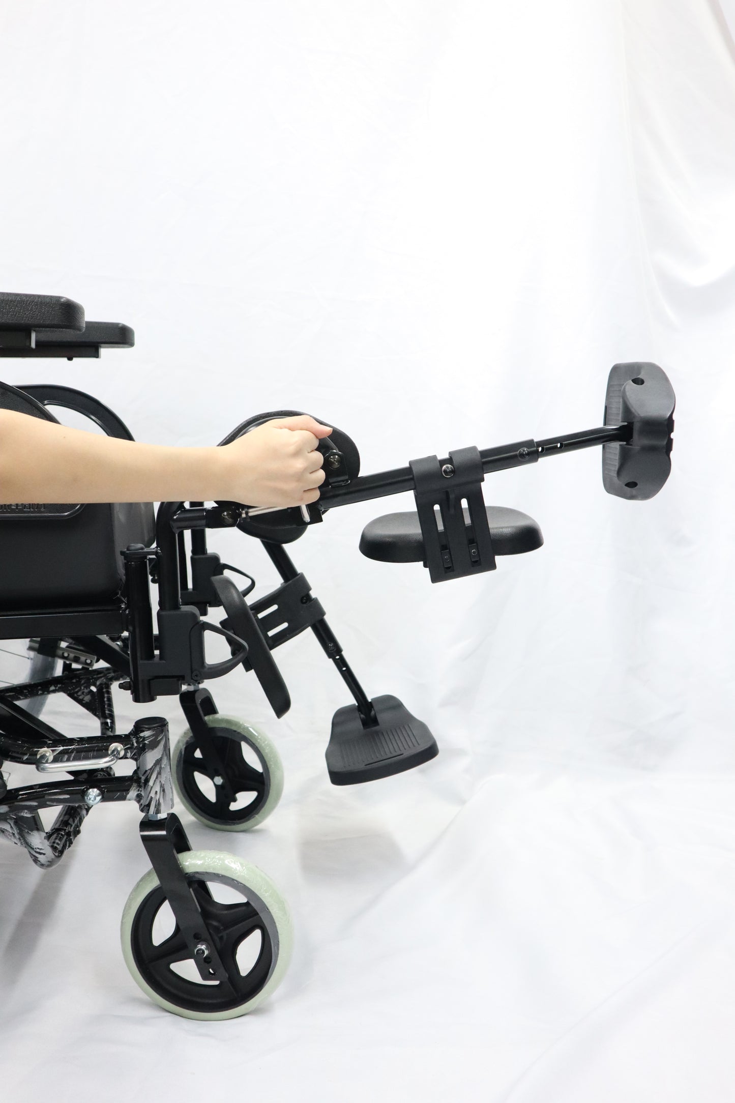MN10 High Back Manual Tilt Wheelchair